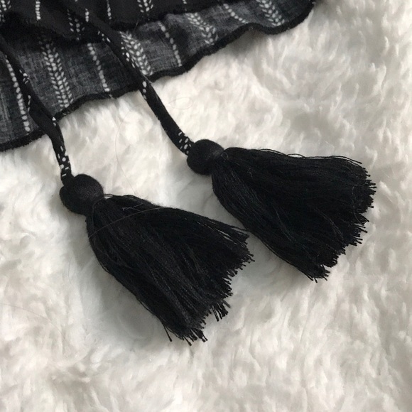 Maurice’s Brand Black Fashion Shorts - Picture 2 of 4